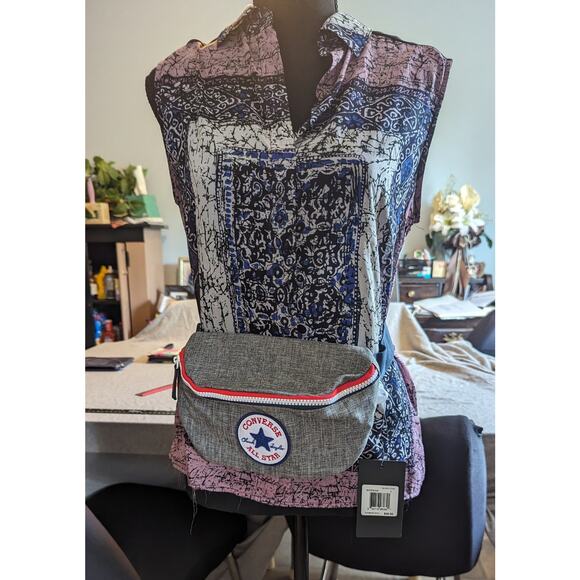 NWT Converse All Star Chuck Taylor Grey/ Multi Crossbody, Fanny Pack, Waist Bag - Picture 12 of 13